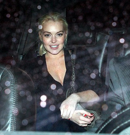 Lindsay Lohan chỉ ngồi tù 4 tiếng rưỡi - 1