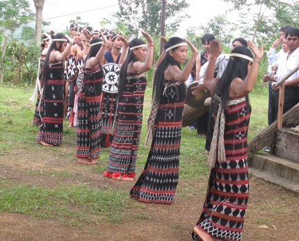 Đông Giang: Phục dựng nói lý, hát lý của người Cơ tu - 1
