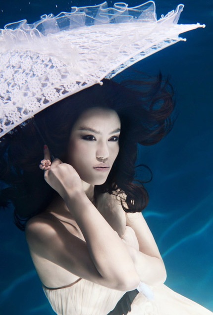 Ấn tượng với bộ ảnh dưới nước của người đẹp Hoa ngữ - 6