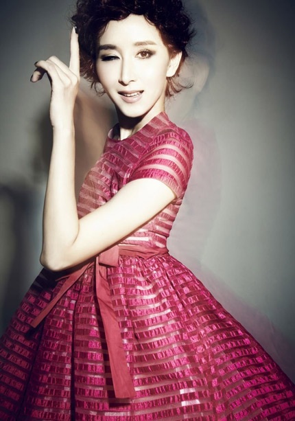 Mỹ nhân cổ trang Hồ Tịnh trẻ như thiếu nữ  - 4