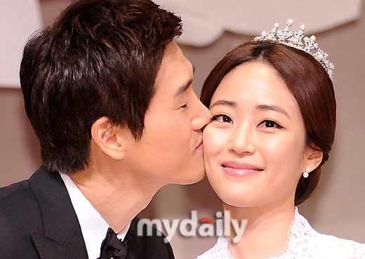 Sao Hàn kéo nhau đi dự đám cưới của Kim Hyo Jin và Yoo Ji Tae - 5