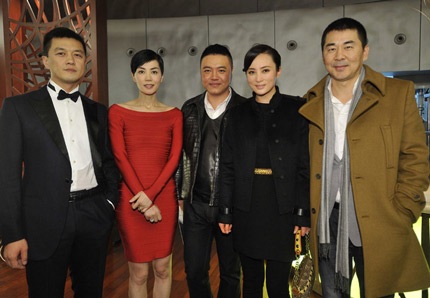 Diva Hồng Kông Vương Phi lộ cổ xương xẩu - 12