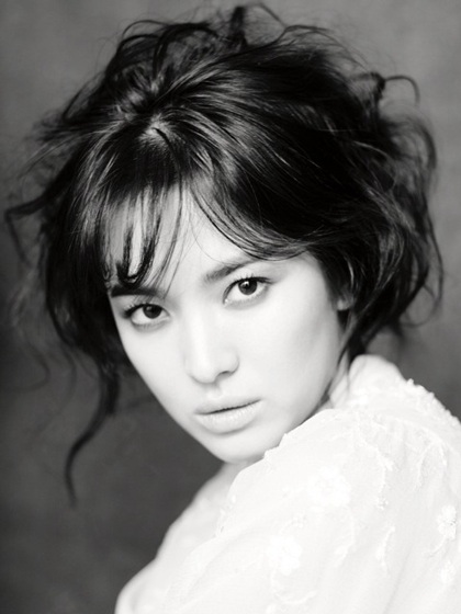Song Hye Kyo: Tóc xoăn quyến rũ - 8
