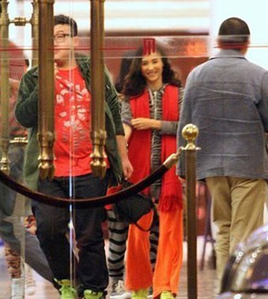 Trương Bá Chi lộ bụng to bất thường - 6 Trương Bá Chi lộ bụng to bất thường - 6