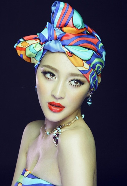 Can Đình Đình khêu gợi khi “nửa kín, nửa hở”  - 12