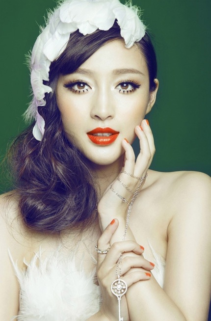 Can Đình Đình khêu gợi khi “nửa kín, nửa hở”  - 14