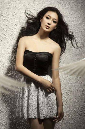 Người đẹp siêu vòng một Trung Quốc chụp ảnh bán “nude” - 15 Người đẹp siêu vòng một Trung Quốc chụp ảnh bán “nude” - 15