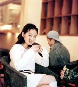 Sốc với loạt ảnh thời chưa nổi tiếng của Trương Tâm Dư - 1 Sốc với loạt ảnh thời chưa nổi tiếng của Trương Tâm Dư - 1