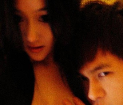 Người đẹp Trương Tâm Dư lộ ảnh “nóng” - 2 Người đẹp Trương Tâm Dư lộ ảnh “nóng” - 2