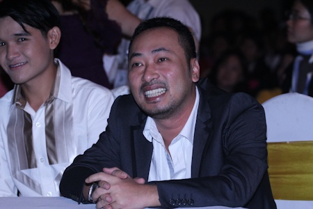 Bất chấp mưa lớn, “sao” tới dự lễ bế mạc LHP lần thứ 17 - 26