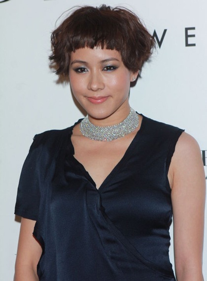 Phạm Băng Băng rực rỡ váy vàng, Triệu Vy duyên dáng khoe vai trần  - 10