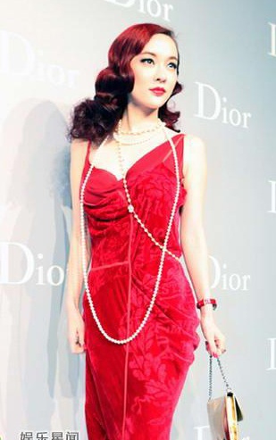 Phạm Băng Băng rực rỡ váy vàng, Triệu Vy duyên dáng khoe vai trần  - 14