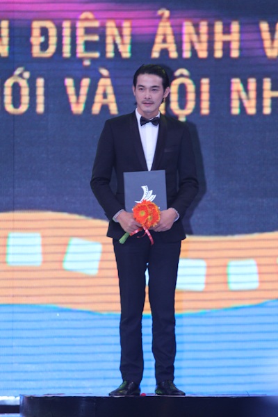 Những hình ảnh đáng nhớ trong đêm trao giải LHP lần thứ 17 - 10