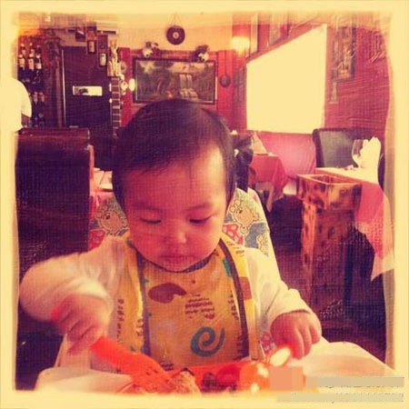 Ngắm công chúa nhỏ của Triệu Vy - 8