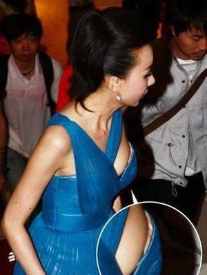 Khi “sao” mắc lỗi với trang phục  - 2