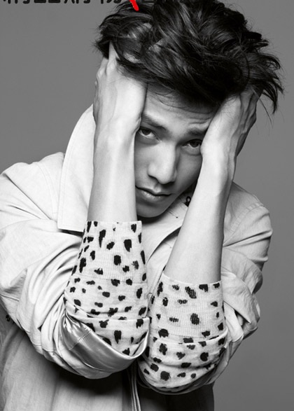 Ánh nhìn hút hồn của Trần Khôn - 13