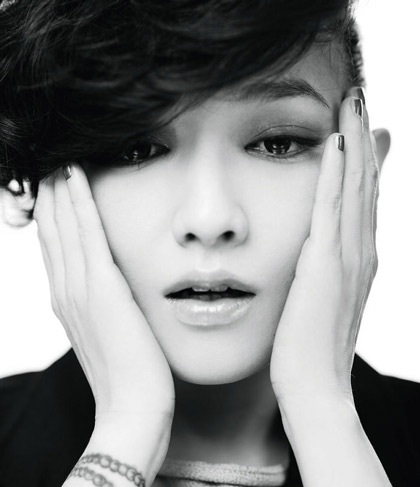 Ánh nhìn hút hồn của Trần Khôn - 4