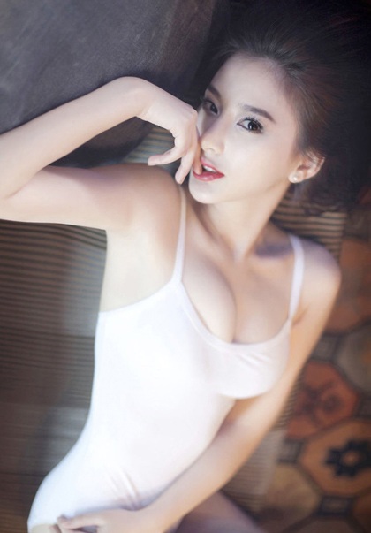 Mỹ nhân Hùng Nãi Cẩn khoe đường cong nóng bỏng - 12 Mỹ nhân Hùng Nãi Cẩn khoe đường cong nóng bỏng - 12