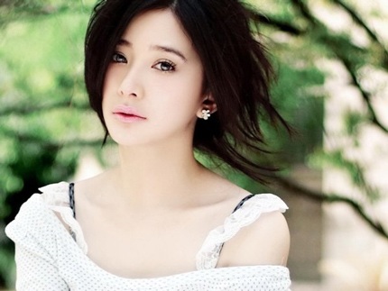 Mỹ nhân Hùng Nãi Cẩn khoe đường cong nóng bỏng - 24 Mỹ nhân Hùng Nãi Cẩn khoe đường cong nóng bỏng - 24