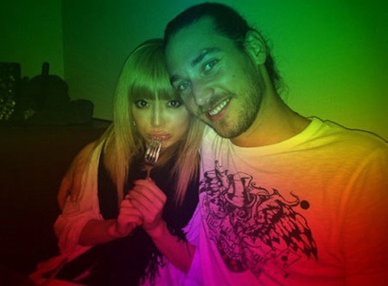 Nữ hoàng nhạc trẻ Nhật Bản Ayumi Hamasaki bỏ chồng - 2