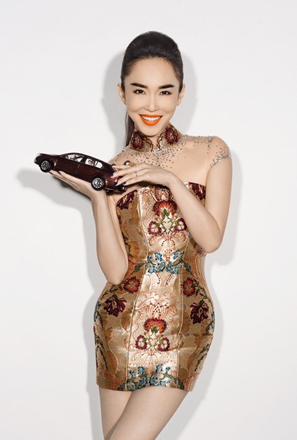 Phạm Văn Phương và Đổng Khiết khoe ảnh “nóng” với chồng - 8