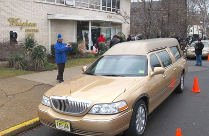 Cả thế giới chuẩn bị nói lời “vĩnh biệt” Whitney Houston - 9