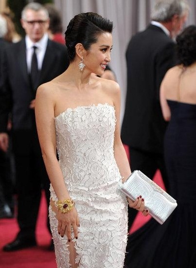 Ngắm Lý Băng Băng thướt tha trên thảm đỏ Oscar - 11