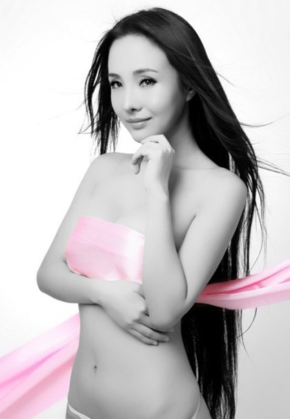 Loạt ảnh người đẹp Gan Lulu “hờ hững” với lụa - 6