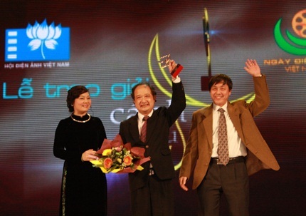 Mùi cỏ cháy giành giải Cánh diều vàng