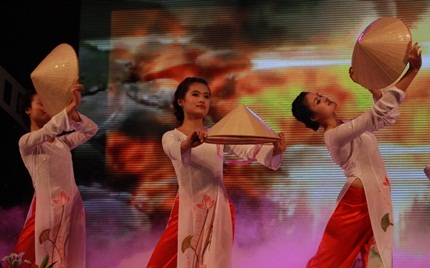 Mùi cỏ cháy giành giải Cánh diều vàng