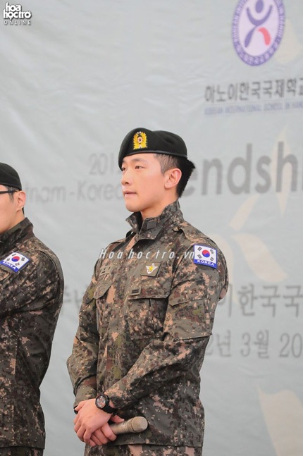 Hình ảnh nóng hổi về Bi (Rain) tại Hà Nội ngày 20/3