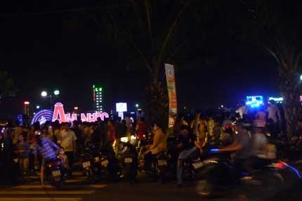 Đà Nẵng: Lần đầu biểu diễn “Âm nhạc đường phố” - 4 Đà Nẵng: Lần đầu biểu diễn “Âm nhạc đường phố”