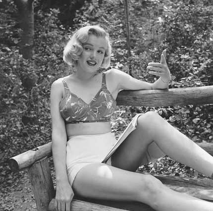 Những bức hình đen trắng độc của “biểu tượng sex” Marilyn Monroe - 5 Những bức hình đen trắng độc của “biểu tượng sex” Marilyn Monroe