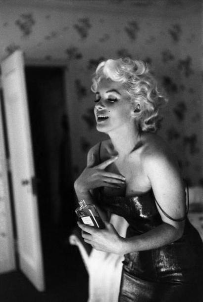 Những bức hình đen trắng độc của “biểu tượng sex” Marilyn Monroe - 26 Những bức hình đen trắng độc của “biểu tượng sex” Marilyn Monroe
