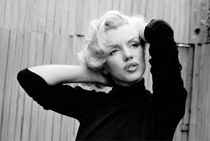 Những bức hình đen trắng độc của “biểu tượng sex” Marilyn Monroe - 33 Những bức hình đen trắng độc của “biểu tượng sex” Marilyn Monroe