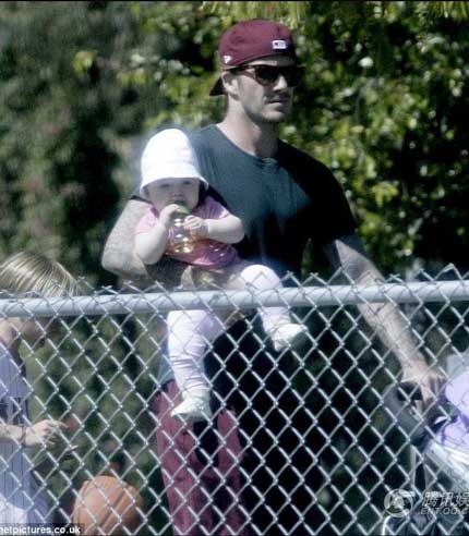 Một tuần sóng gió của làng giải trí thế giới qua ảnh