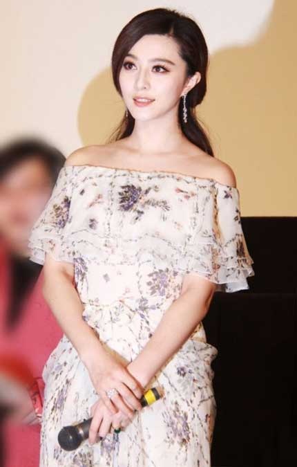 Phong cách thời trang lạ mắt của mỹ nhân Phạm Băng Băng