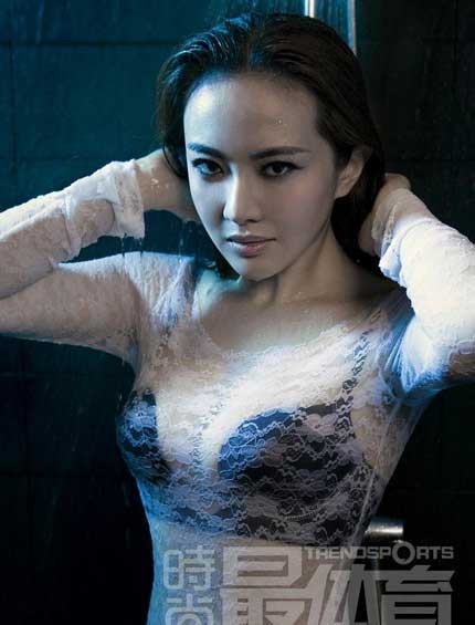 Xôn xao với loạt ảnh “nóng” của người mẫu Trung Quốc