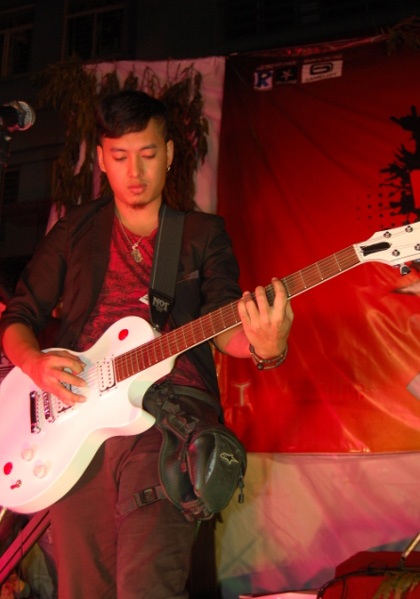 “Cháy” hết mình với rockshow Nhiệt huyết - 5 “Cháy” hết mình với rockshow Nhiệt huyết