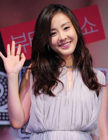 Khám phá phong cách thời trang của sao Hàn