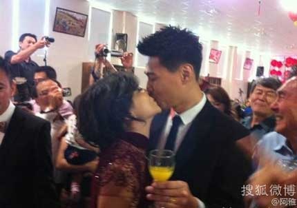 Ella của nhóm S.H.E xinh đẹp trong tiệc đính hôn - 8 Ella của nhóm S.H.E xinh đẹp trong tiệc đính hôn