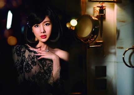 Lại ngỡ ngàng trước dung nhan của Tôn Phi Phi 