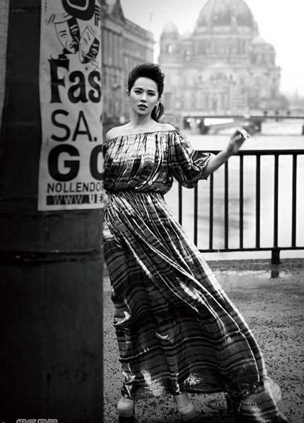 Y Năng Tịnh - Vẻ cuốn hút của mỹ nhân U50