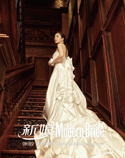 Phạm Băng Băng gợi cảm, Dương Mịch làm cô dâu