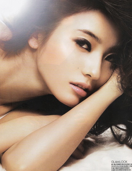 “Barbie xứ Hàn” lộ ảnh thời đi học 