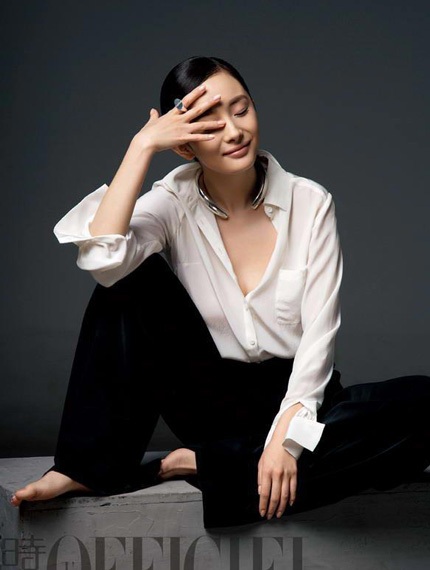 Dương Mịch vẫn quyến rũ dù giả làm nam giới