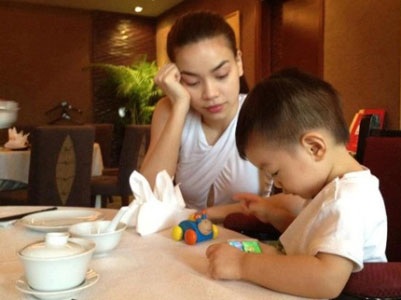 Những em bé “bí mật” của showbiz Việt - 2 Những em bé “bí mật” của showbiz Việt