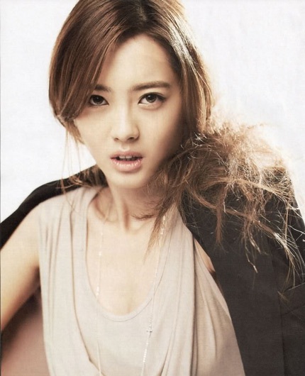 Vẻ đẹp ngọt ngào và cuốn hút mang tên Go Ah Ra