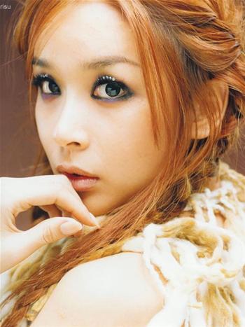 Người đẹp chuyển giới xứ Hàn biến dạng vì phẫu thuật 