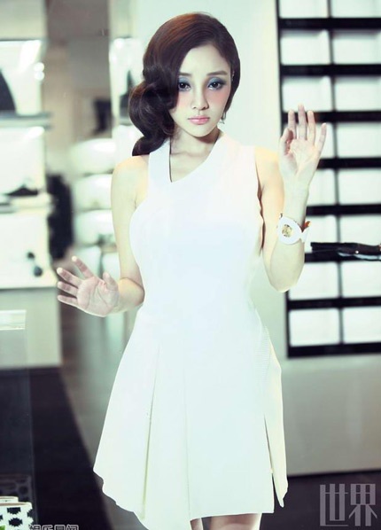 “Búp bê” Lý Tiểu Lộ hạnh phúc bên chồng sắp cưới - 7 “Búp bê” Lý Tiểu Lộ hạnh phúc bên chồng sắp cưới